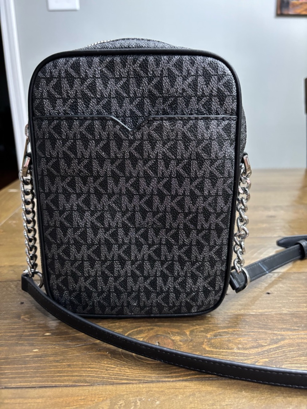 Michael Kors Jet Set Travel Medium North South Chain Crossbody Flight Bag - Picture 2 of 12